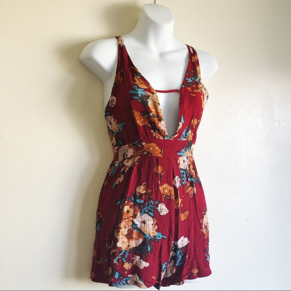 SOLD❤️ Red Wine Floral Romper - Picture 1 of 8